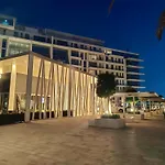 Azure Bliss 1Br Retreat Near Saadiyat Attractions